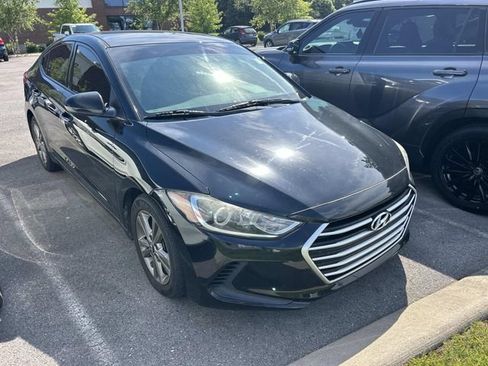 Used 2018 Hyundai Elantra SEL FWD image 3