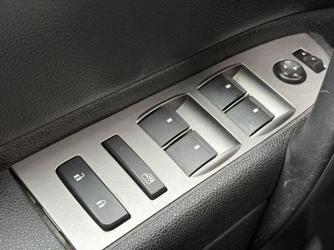 Used 2013 Chevrolet Silverado 1500 LT image 21