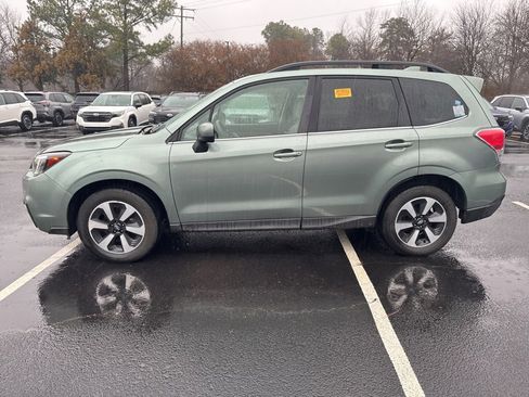 Used 2018 Subaru Forester 2.5i Limited image 4