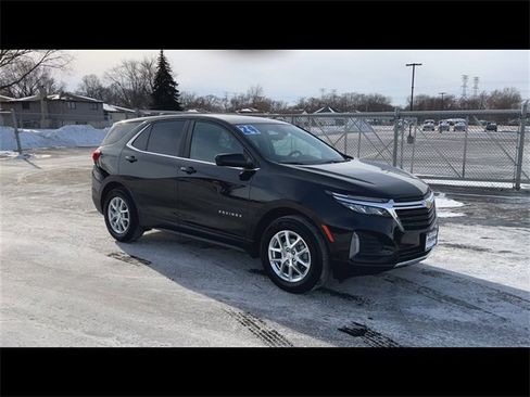 Certified 2024 Chevrolet Equinox LT image 2