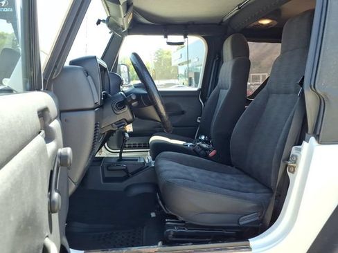 Used 2005 Jeep Wrangler SE AWD/4WD image 12
