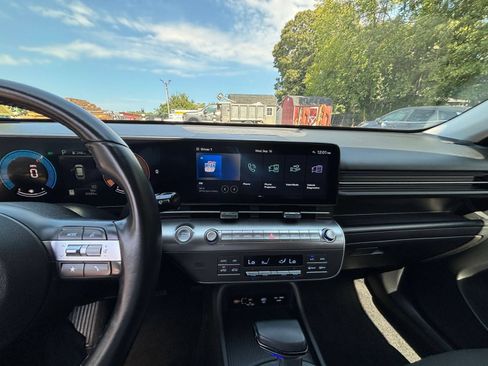 Used 2025 Hyundai Kona SEL AWD/4WD image 19
