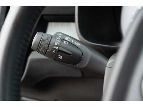 Used 2019 Volvo XC40 T5 Momentum AWD/4WD image 21
