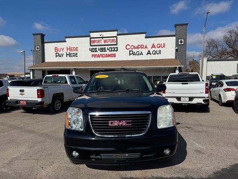 Used 2009 GMC Yukon XL SLT image 2