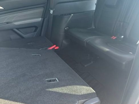 Used 2022 Volkswagen Atlas SEL AWD/4WD image 55