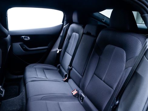 Used 2023 Polestar Polestar 2 FWD image 19