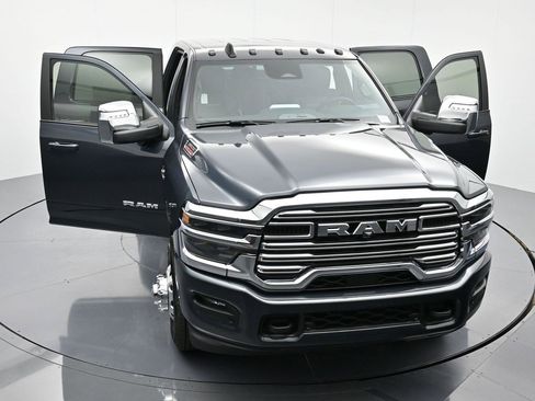 New 2026 RAM 3500 Laramie w/ Max Tow Package image 58