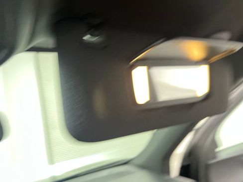 Used 2025 Chevrolet Equinox LT FWD image 58