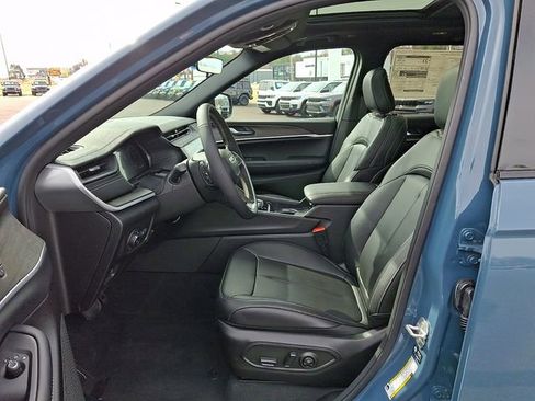 New 2026 Jeep Grand Cherokee Limited AWD/4WD image 15