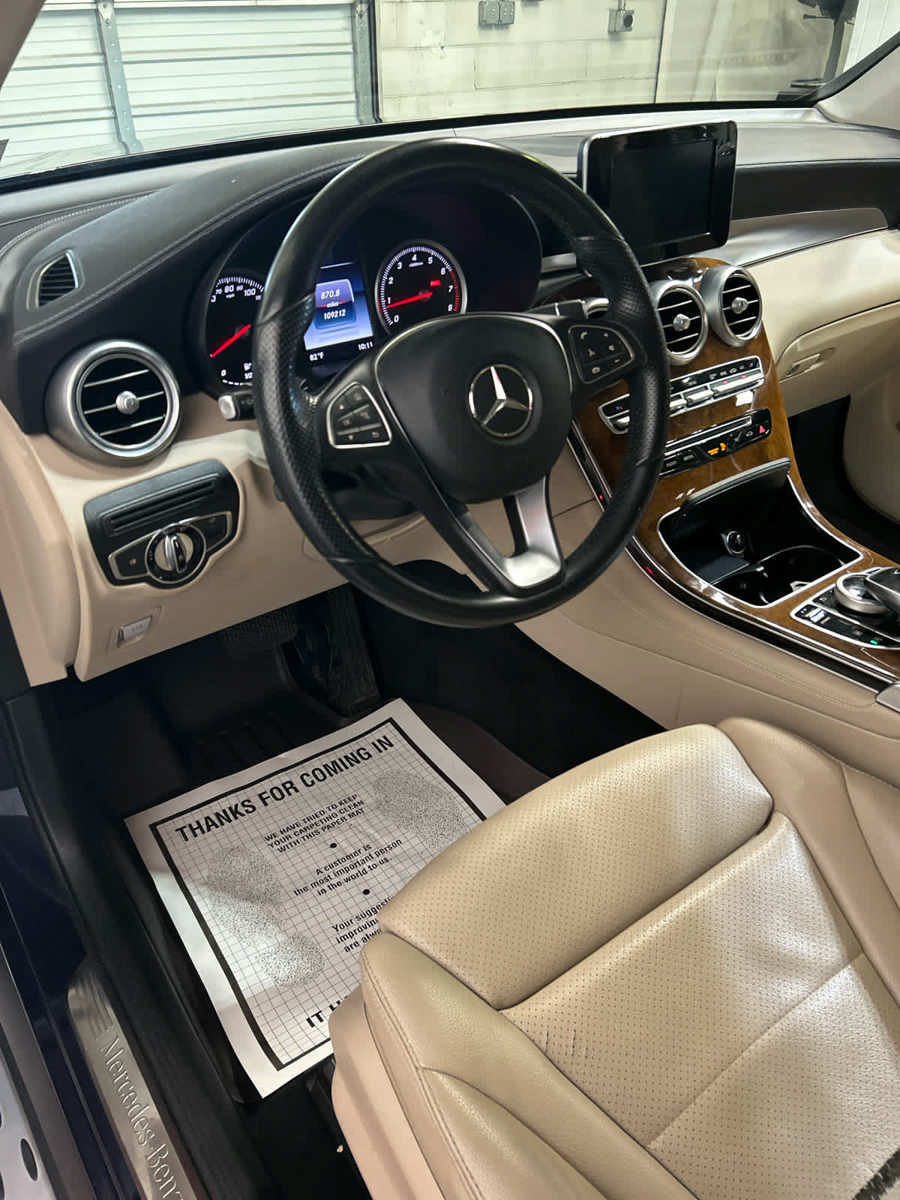 Used 2016 Mercedes-Benz GLC 300 4MATIC image 9