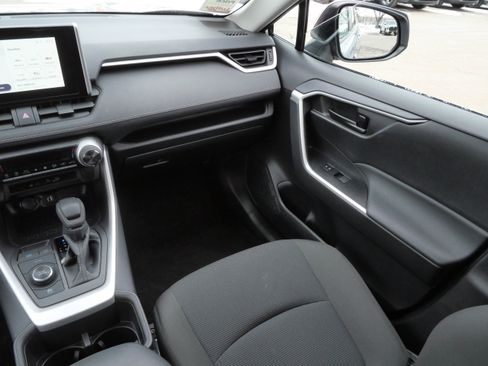 Certified 2025 Toyota RAV4 LE image 12
