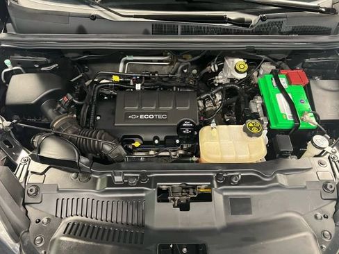 Used 2016 Chevrolet Trax LT w/ LT Convenience Package image 11