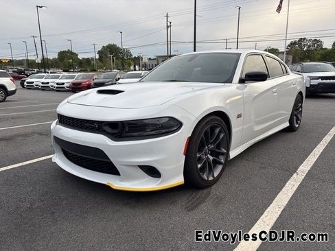 Used 2023 Dodge Charger Scat Pack image 2