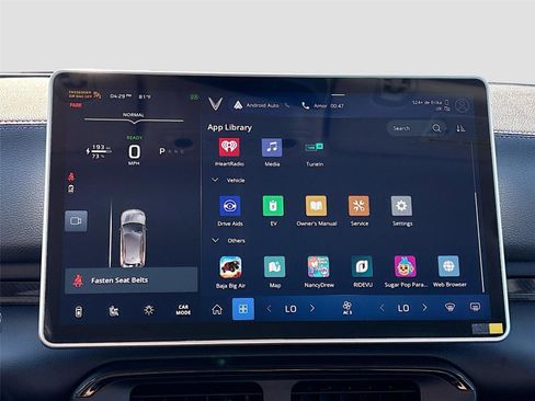 New 2025 VinFast VF 8 Eco image 15