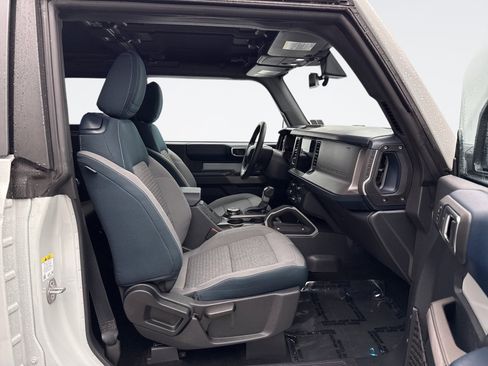 Used 2023 Ford Bronco Outer Banks image 18