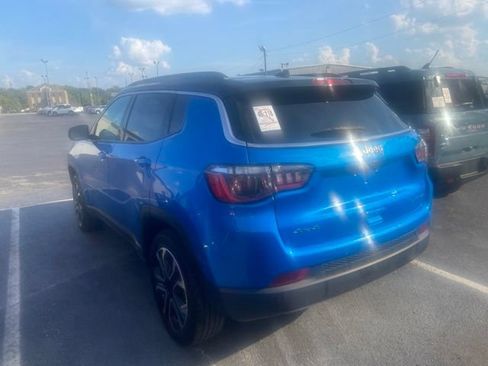 Used 2023 Jeep Compass Limited w/ Sun and Sound Group AWD/4WD image 6