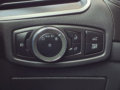 Used 2024 Ford Edge ST-Line image 19