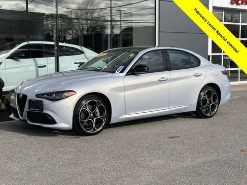 Used 2025 Alfa Romeo Giulia AWD w/ Driving Assist Package image 1