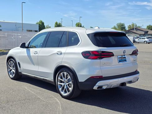 New 2026 BMW X5 xDrive50e AWD/4WD image 4
