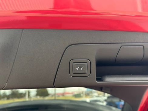 Used 2025 Buick Envision Preferred image 17