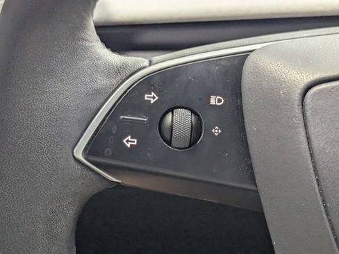 Used 2024 Tesla Model 3 Standard Range RWD image 19