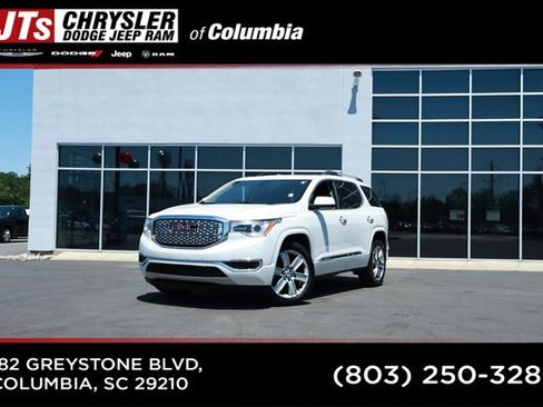 Used 2017 GMC Acadia Denali w/ Technology Package AWD/4WD image 1