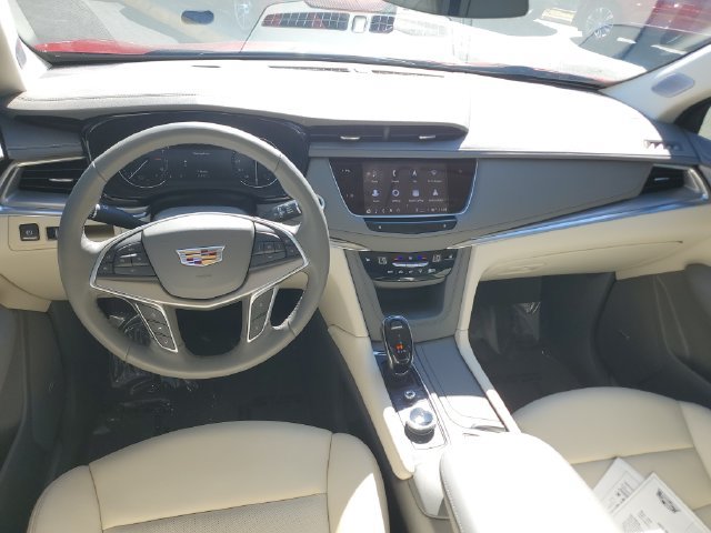 Used 2024 Cadillac XT5 Premium Luxury FWD image 17