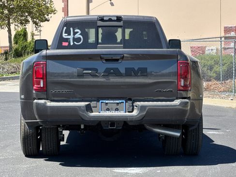 New 2026 RAM 3500 Laramie AWD/4WD image 4