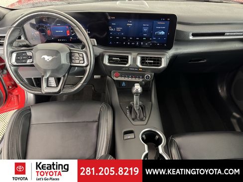 Used 2025 Ford Mustang Premium RWD image 18