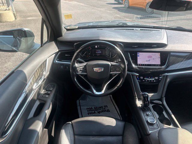 Used 2023 Cadillac XT6 Premium Luxury FWD image 27