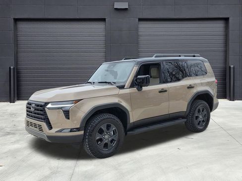 Used 2024 Lexus GX 550 image 1