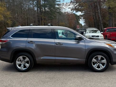 Used 2015 Toyota Highlander Limited Platinum image 54