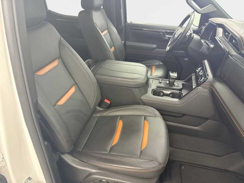 Used 2025 GMC Sierra 1500 AT4 AWD/4WD image 24