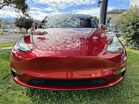 Used 2025 Tesla Model Y Performance AWD/4WD image 13
