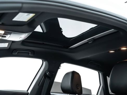 Used 2025 Volkswagen Jetta GLI Autobahn image 17