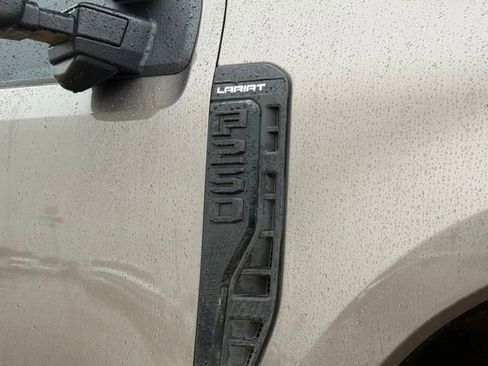 Used 2023 Ford F250 Lariat w/ Sport Appearance Package AWD/4WD image 10