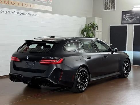Used 2026 BMW M5 Touring AWD/4WD image 3