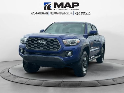 Used 2023 Toyota Tacoma TRD Off-Road image 1