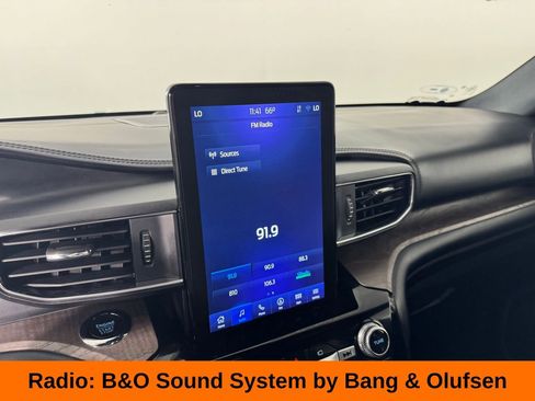 Used 2022 Ford Explorer Platinum w/ Equipment Group 601A image 18