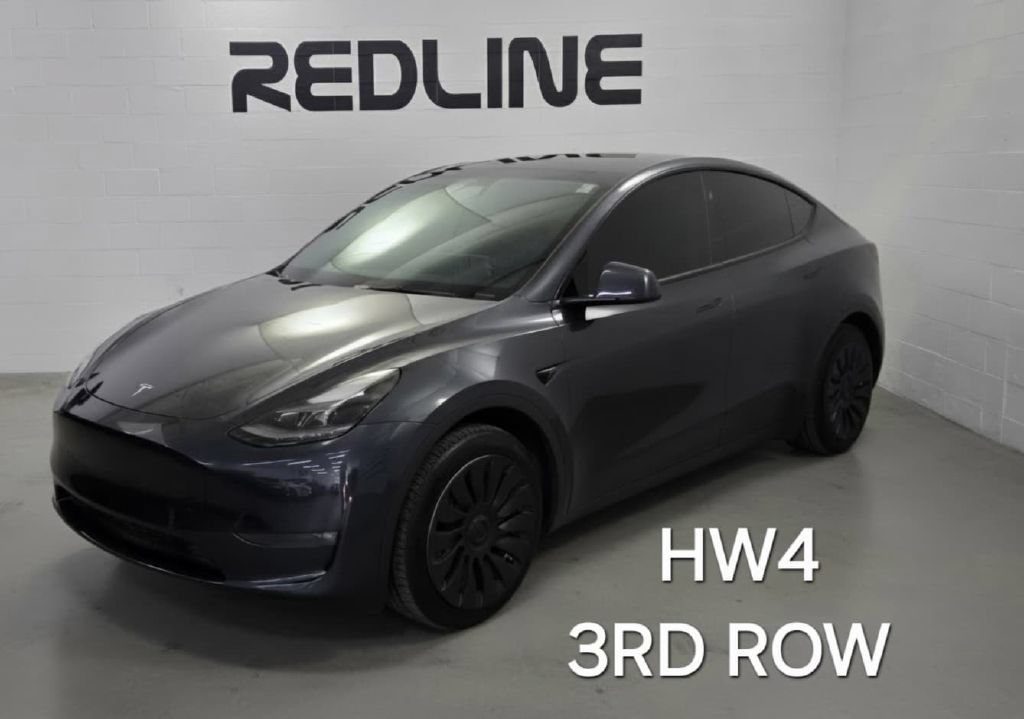 Used 2024 Tesla Model Y Long Range AWD/4WD image 1