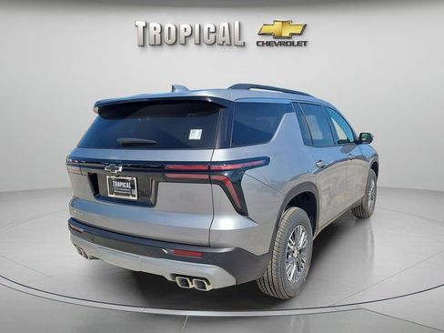 New 2026 Chevrolet Traverse LT image 3