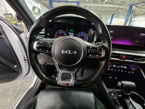 Used 2022 Kia K5 GT-Line image 11