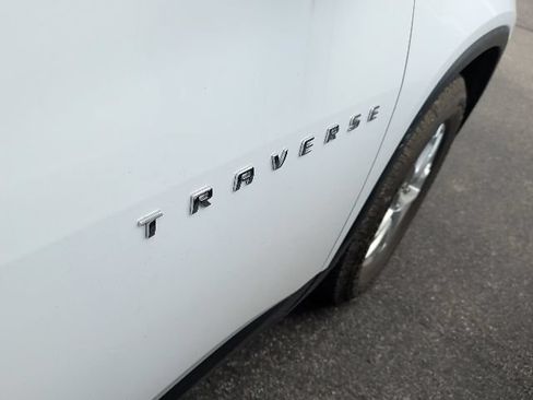 Used 2021 Chevrolet Traverse LT AWD/4WD image 10