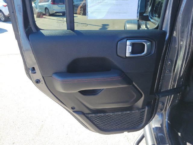 Used 2021 Jeep Gladiator Rubicon AWD/4WD image 17