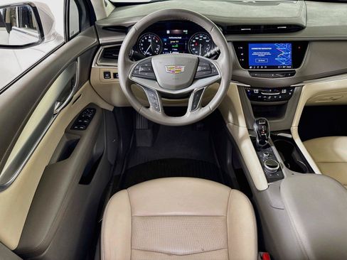 Used 2021 Cadillac XT5 Premium Luxury FWD image 22