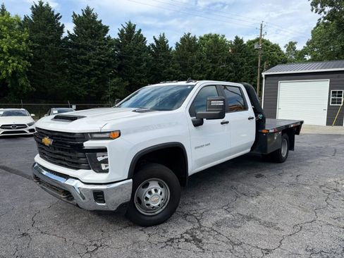 Used 2024 Chevrolet Silverado 3500 W/T w/ WT Convenience Package AWD/4WD image 1