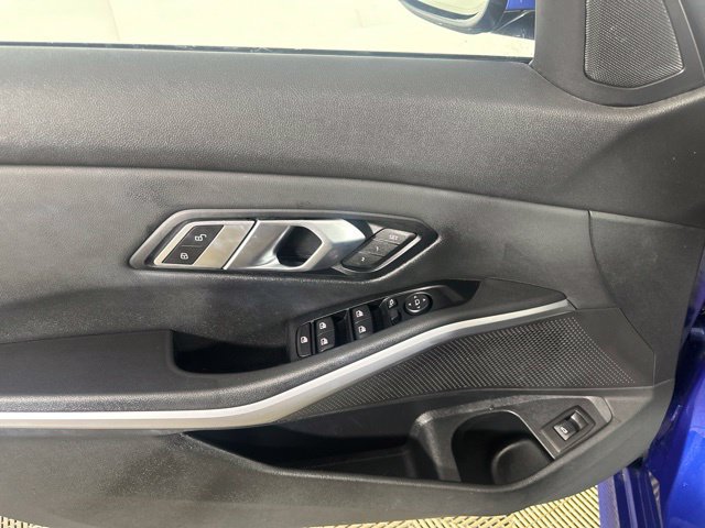 Used 2019 BMW 330i xDrive Sedan w/ M Sport Package AWD/4WD image 12