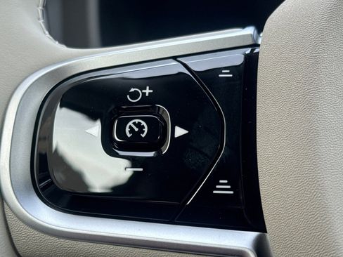 New 2026 Volvo XC60 T8 Ultra w/ Protection Package Premier AWD/4WD image 28