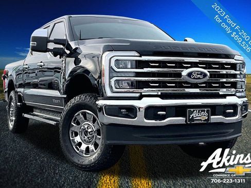 Used 2023 Ford F250 Lariat w/ Chrome Package image 3