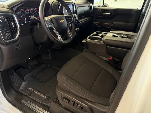 Used 2021 Chevrolet Silverado 1500 LT RWD image 10